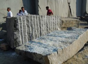 Piedra natural y dimensionado con cemento expansivo